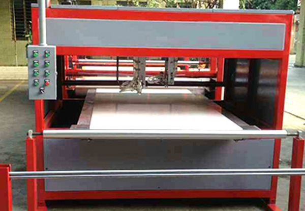 佳木斯噴膠貼合機選購要考慮什么因素